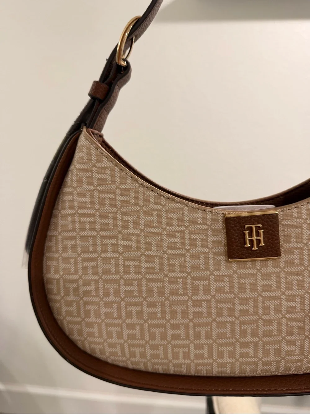 Tommy Hilfiger Beige Monogram Shoulder Bag with Brown Trim